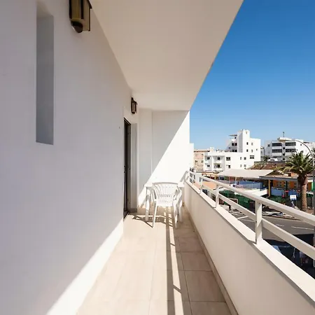 Apartment 2 Min Walk To - Private Terrace - Some With Sea Views La Playa de Arguineguin