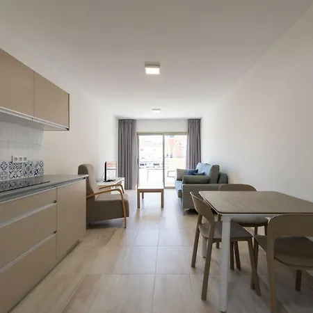 Apartament 2 Min Walk To - Private Terrace - Some With Sea Views *