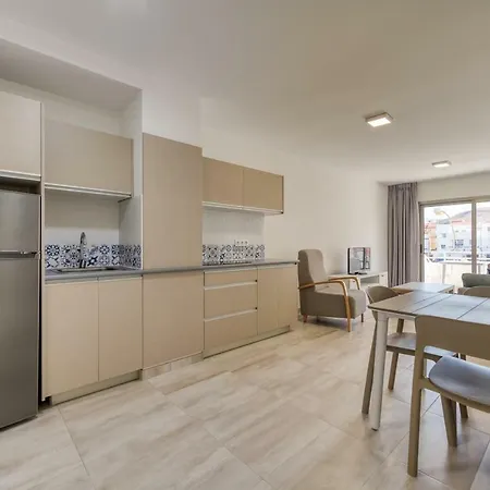 Apartament 2 Min Walk To - Private Terrace - Some With Sea Views