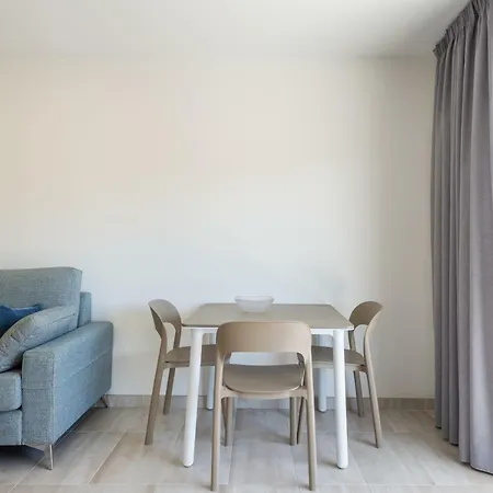 2 Min Walk To - Private Terrace - Some With Sea Views La Playa de Arguineguin