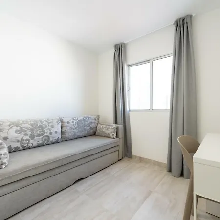 Apartament 2 Min Walk To - Private Terrace - Some With Sea Views *