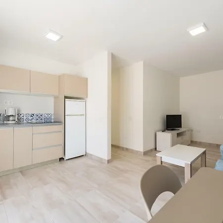 Apartament 2 Min Walk To - Private Terrace - Some With Sea Views